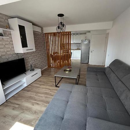 Apartament Floresti公寓 外观 照片