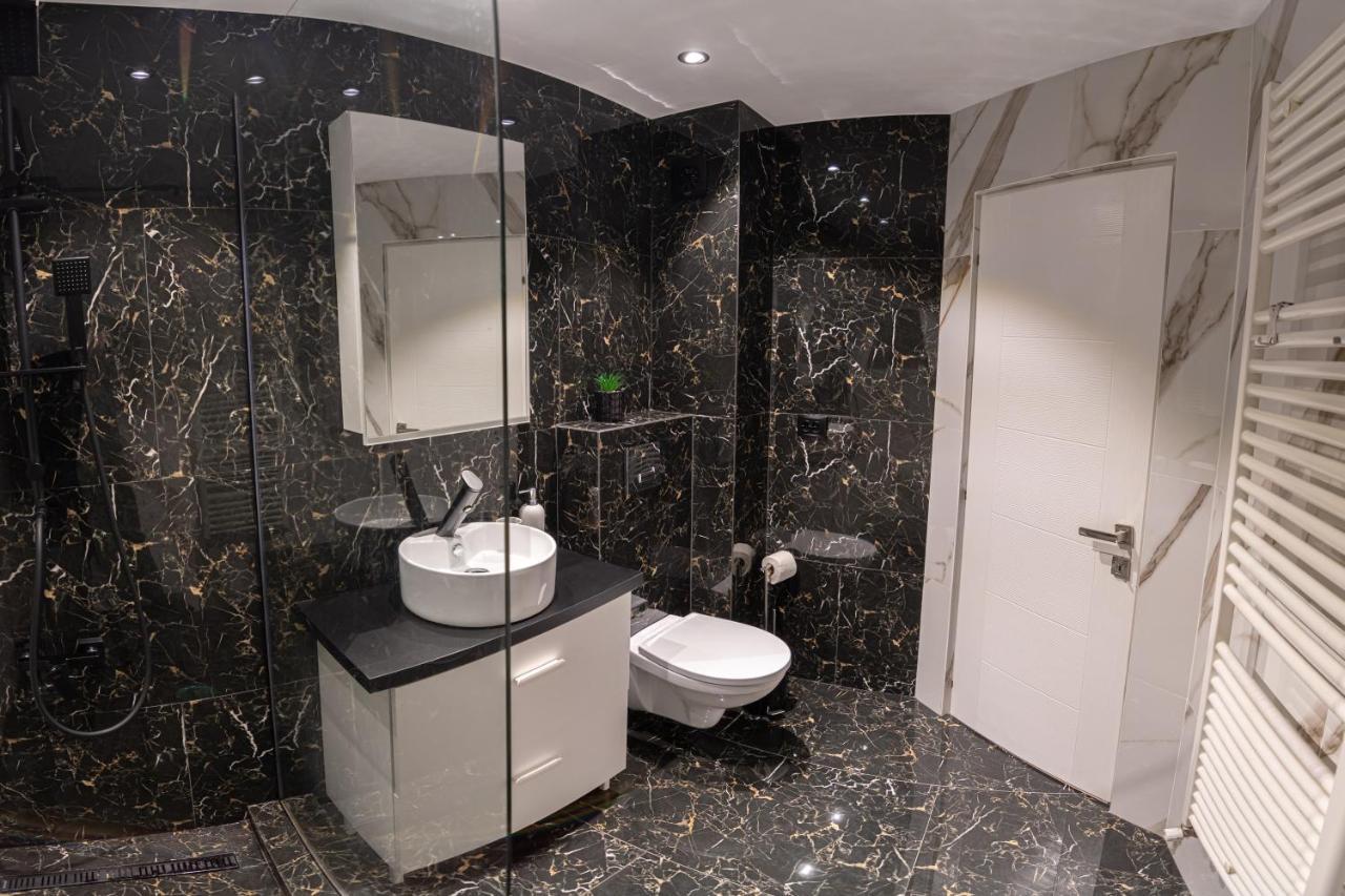 Apartament Floresti公寓 外观 照片