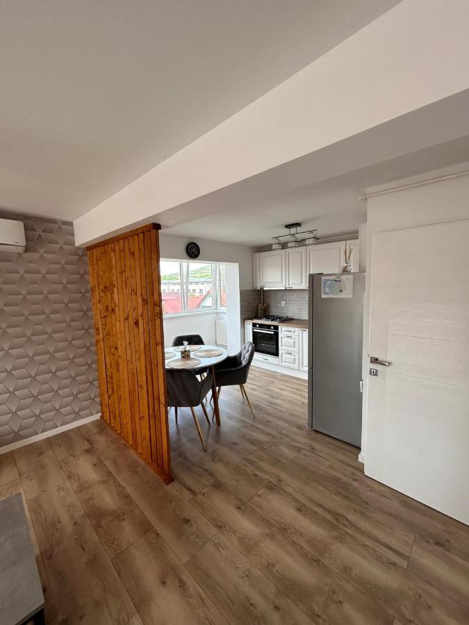 Apartament Floresti公寓 外观 照片